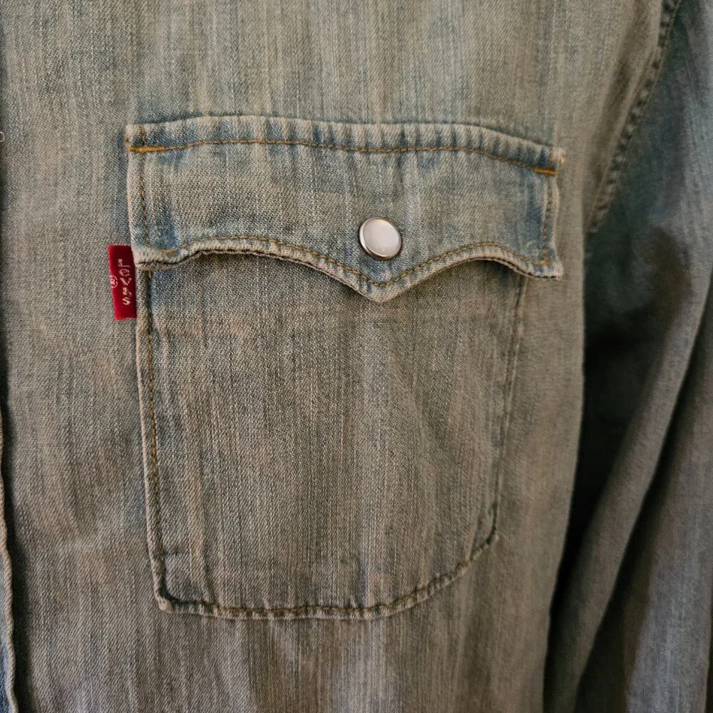 Men's Levi's Denim Shirt Sz XL NEW NWTG Wester Snaps - Picture 3 of 6